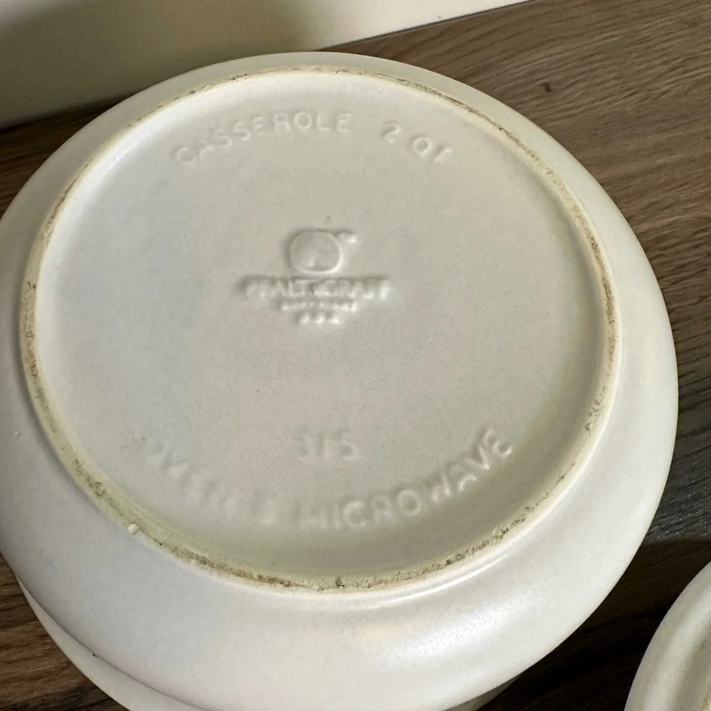 Pfaltzgraff yorktowne quart